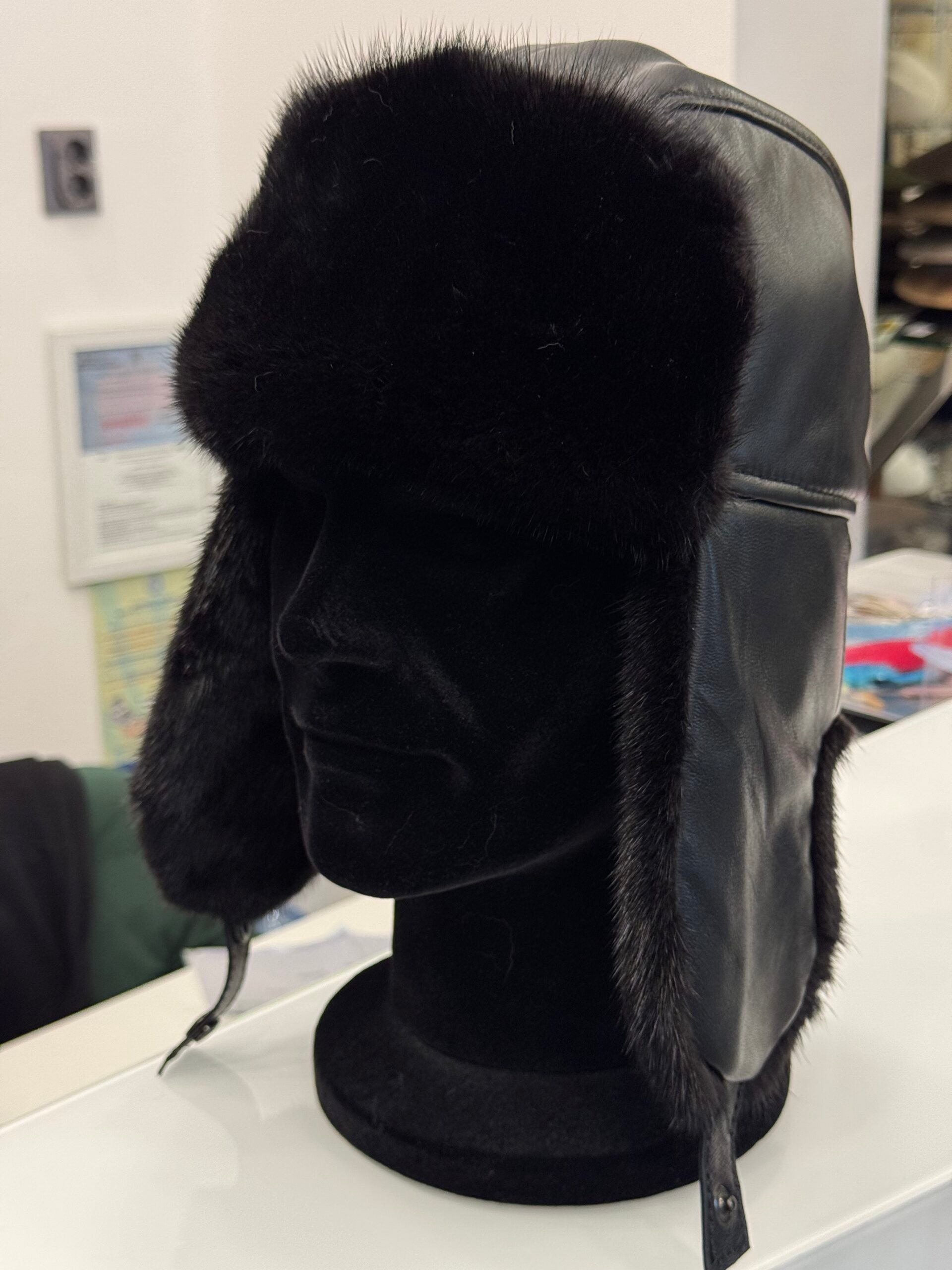 Caciula Ushanka nappa black mink, negru, blana de nurca
