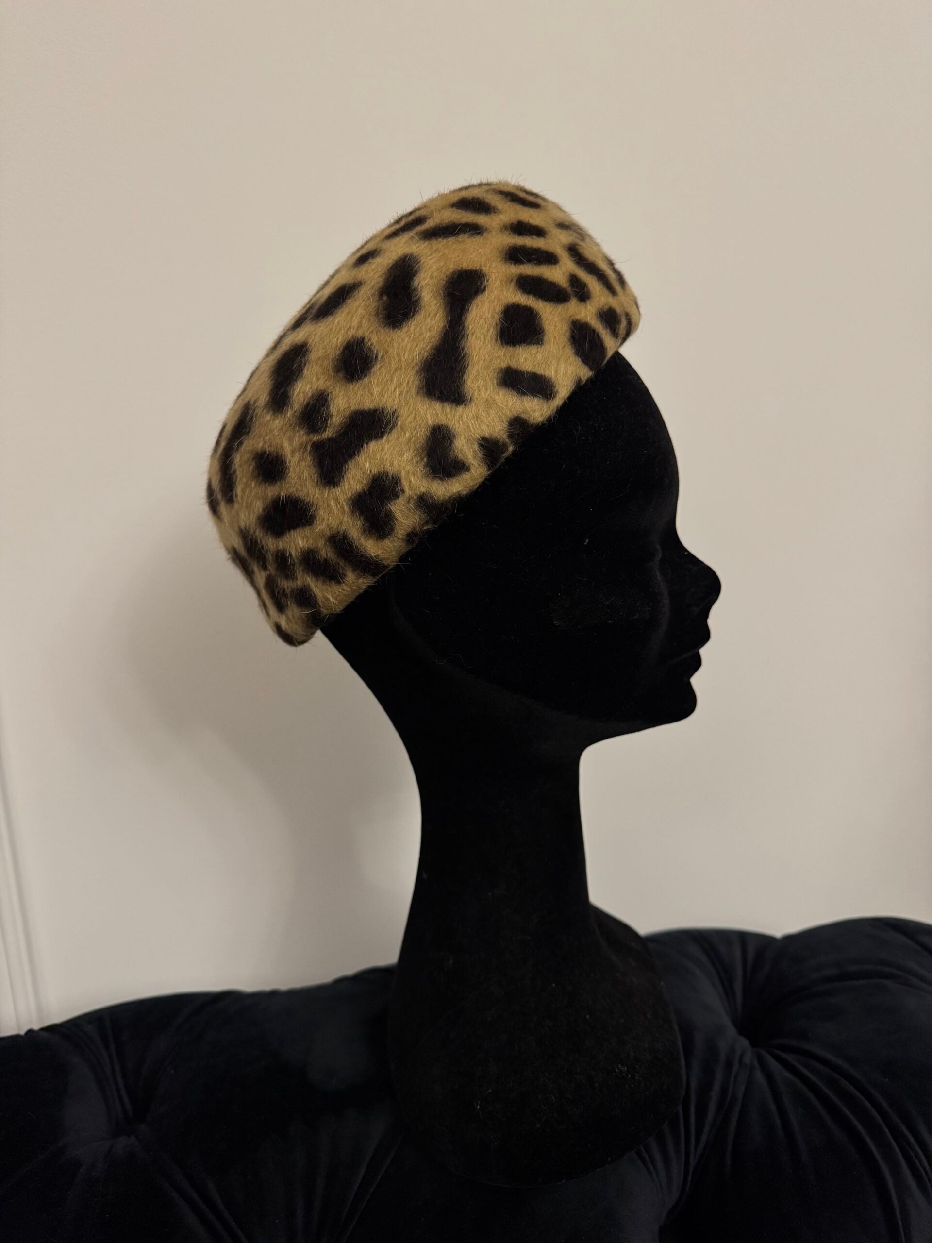 Thalia, in animal print rabbit melousine