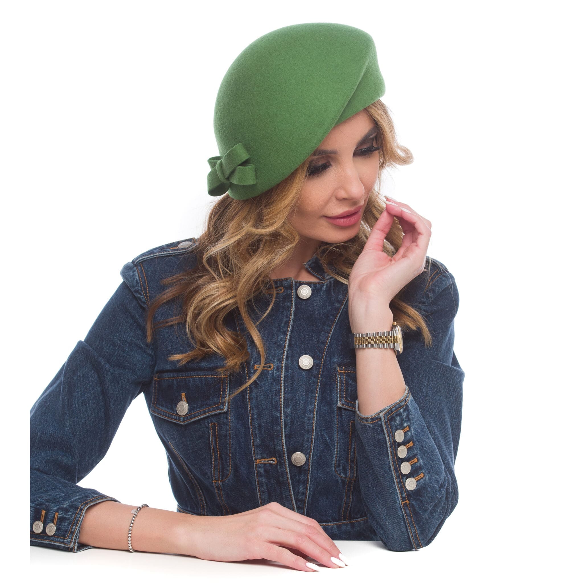 Basca dama, Maya funda verde, verde, fetru de lana