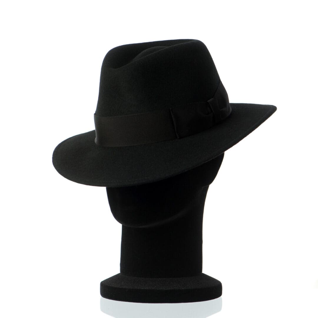 Palarie barbati Merlin nero, neagra, bor mediu, fetru de lana