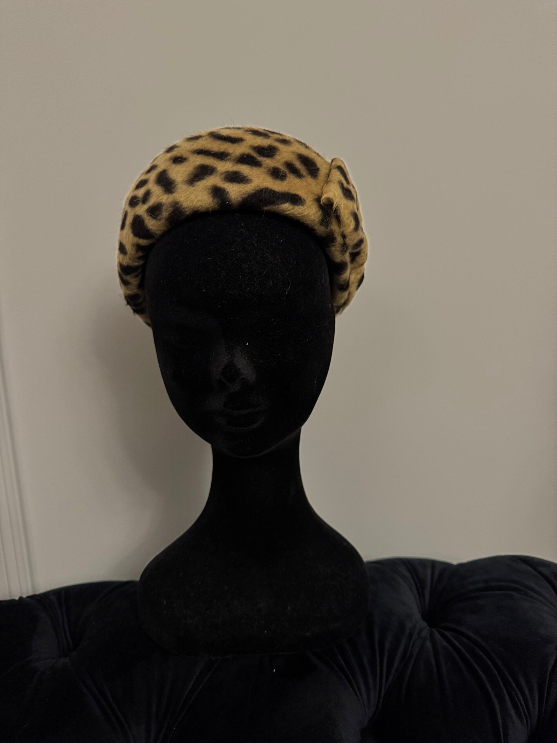 Thalia, in animal print rabbit melousine