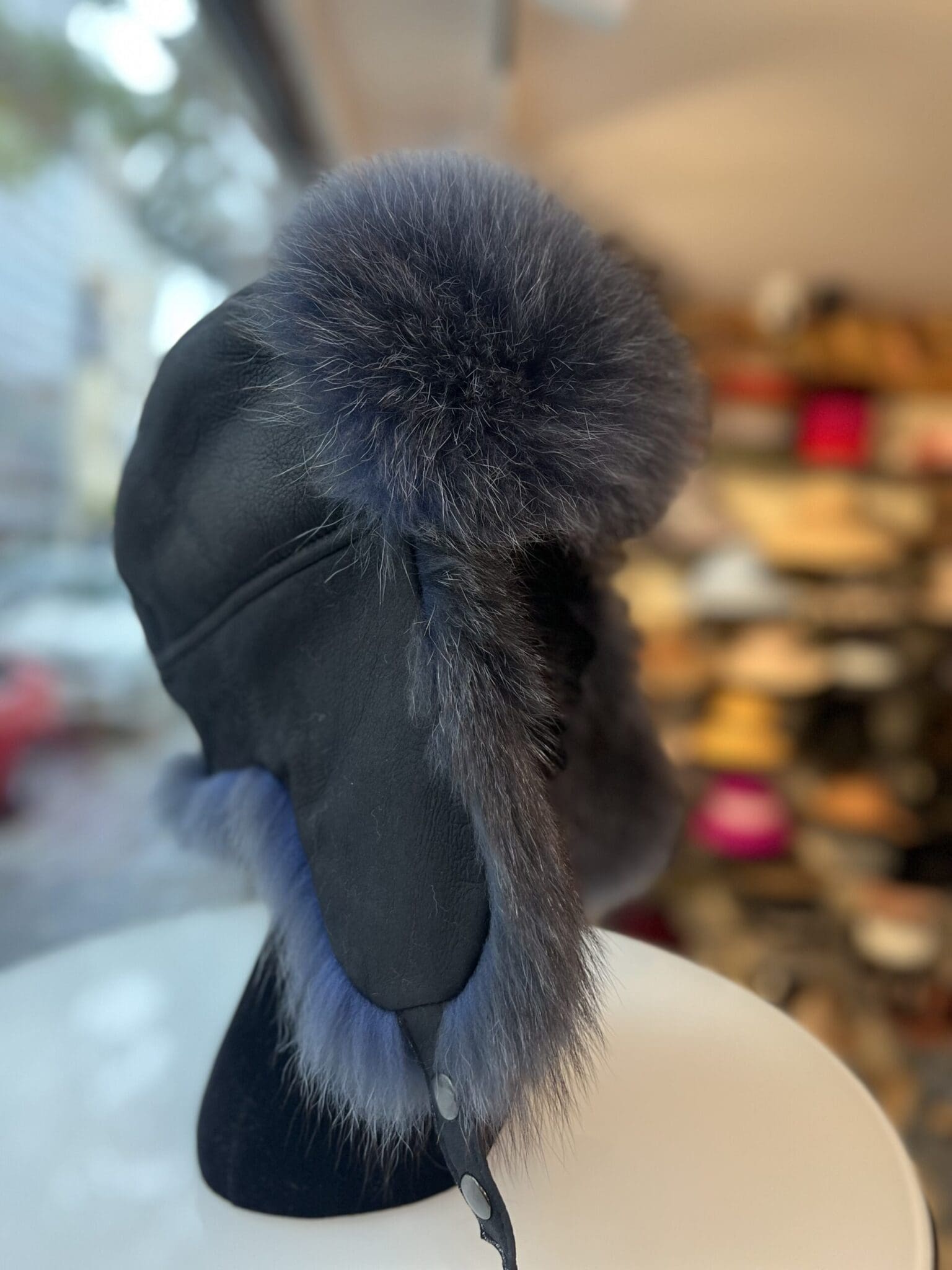 Caciula Moritz black suede, blue fox
